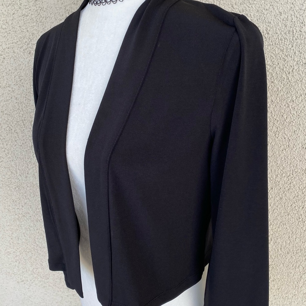 Calvin Klein cropped open front cardigan
Size M  black - Picture 2 of 4